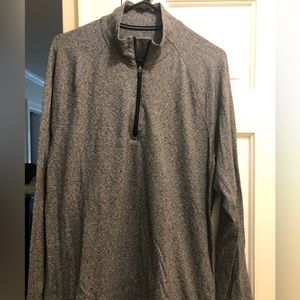Like new Abercrombie & Fitch Men’s 1/4 zip performance shirt